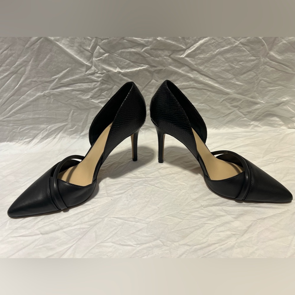 Vince Camuto. Size 8.5. Leather